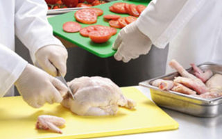 ÁREA DE PREPARACIÓN DE ALIMENTOS